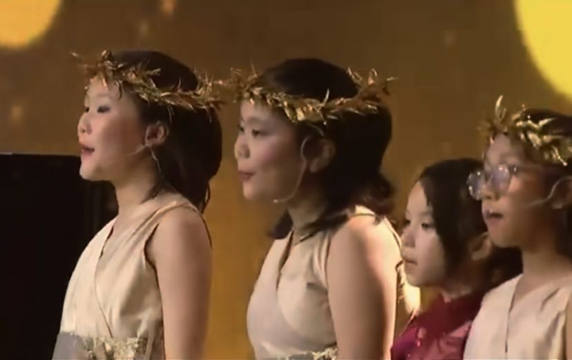 Gempi baca puisi di depan Jokowi © Instagram Gempi baca puisi di depan Jokowi © Instagram