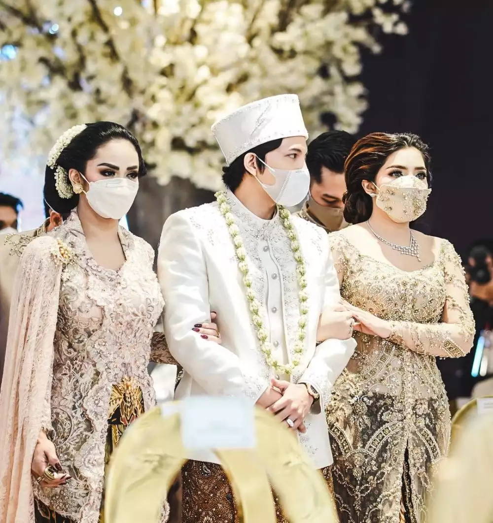 kedekatan seleb dan menantu definisi mertua idaman © instagram kedekatan seleb dan menantu definisi mertua idaman © instagram