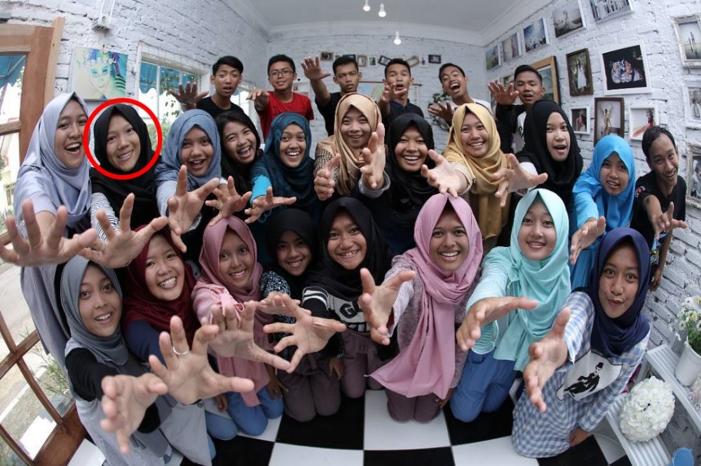 potret lawas bella damaika selingkuhan elmer © berbagai sumber