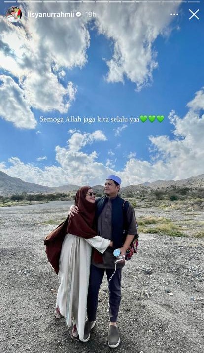 tak rayakan tahun baru seleb ini pilih umrah © berbagai sumber