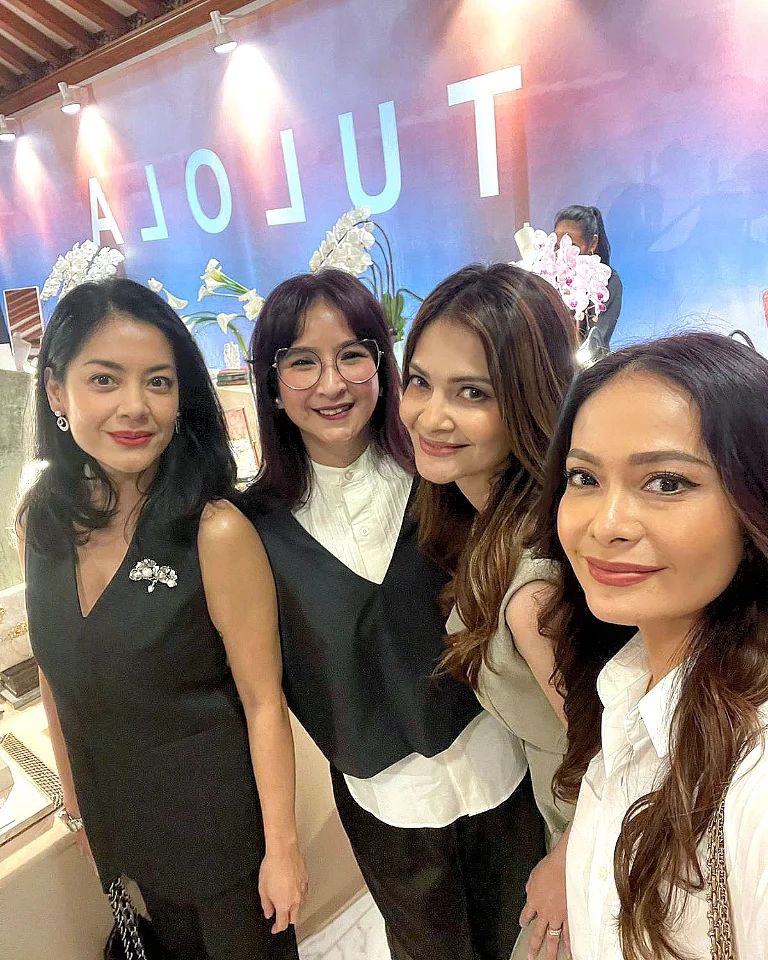 4 jebolan Gadis Sampul era 90-an © 2024 brilio.net 4 jebolan Gadis Sampul era 90-an © 2024 brilio.net