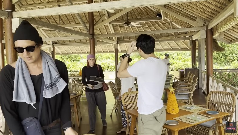 Maxime Bouttier ketemu ibunda Luna Maya © YouTube