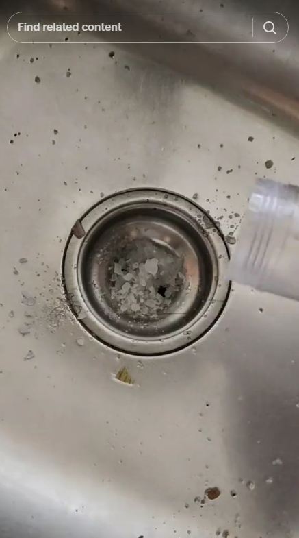 Tanpa bantuan alat atau soda api, ini trik mengatasi wastafel mampet cuma pakai 3 bahan dapur