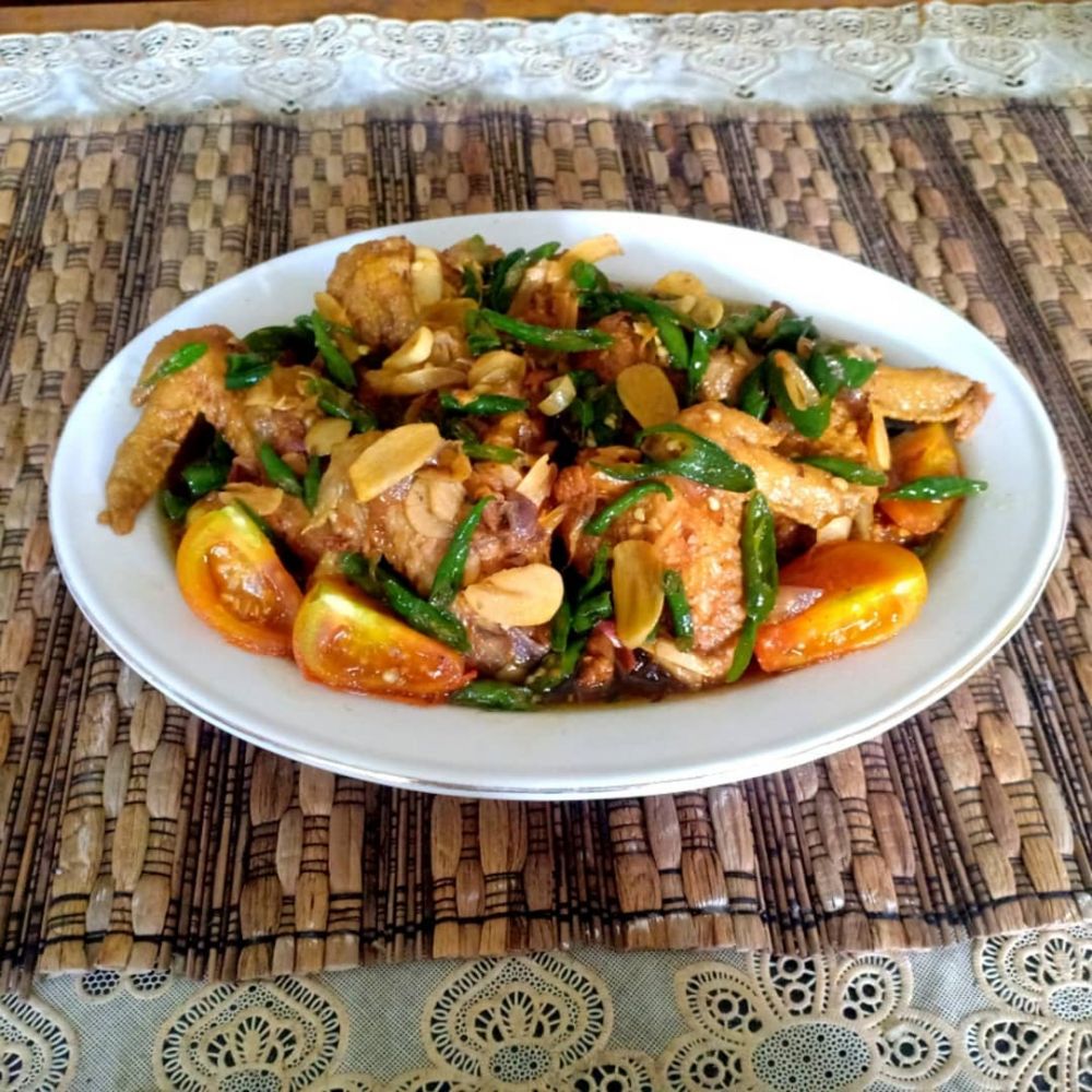 13 Resep sayap ayam berbagai bumbu, enak, bergizi, dan gurih meresap