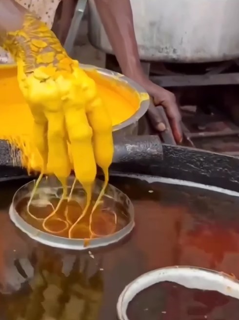 The power of tangan-kaki orang India di balik larisnya kuliner kaki lima, 8 foto ini bikin hela napas
