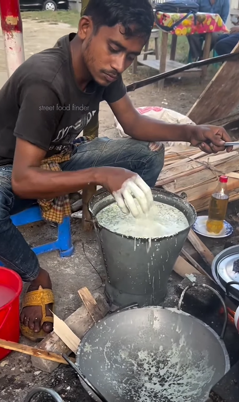 The power of tangan-kaki orang India di balik larisnya kuliner kaki lima, 8 foto ini bikin hela napas