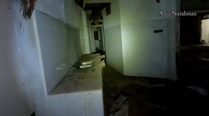 rumah artis 90an terbengkalai © YouTube