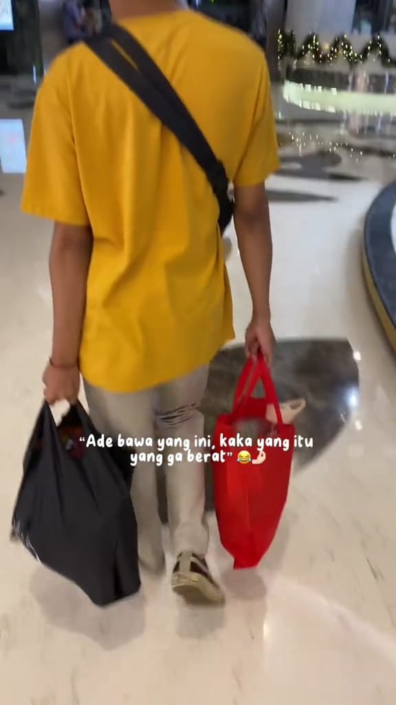 Jadi yatim piatu diurus adek  © TikTok