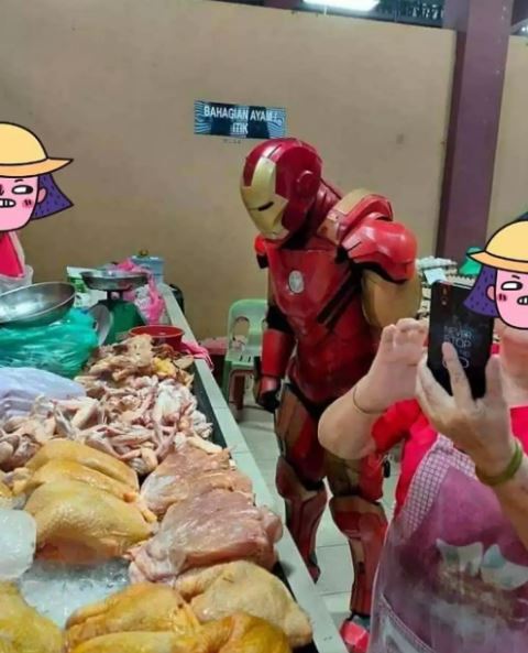 tingkah random warga saat di pasar Berbagai sumber