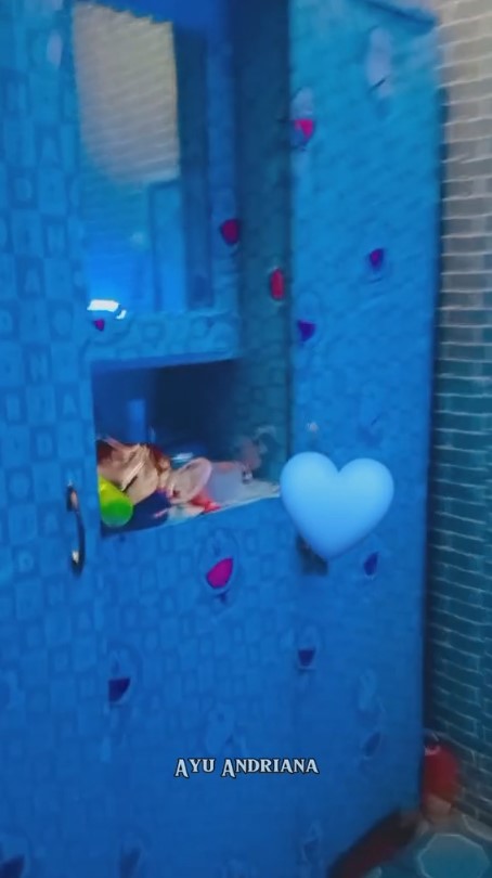 dapur triplek serba biru © 2024 brilio.net dapur triplek serba biru © 2024 brilio.net