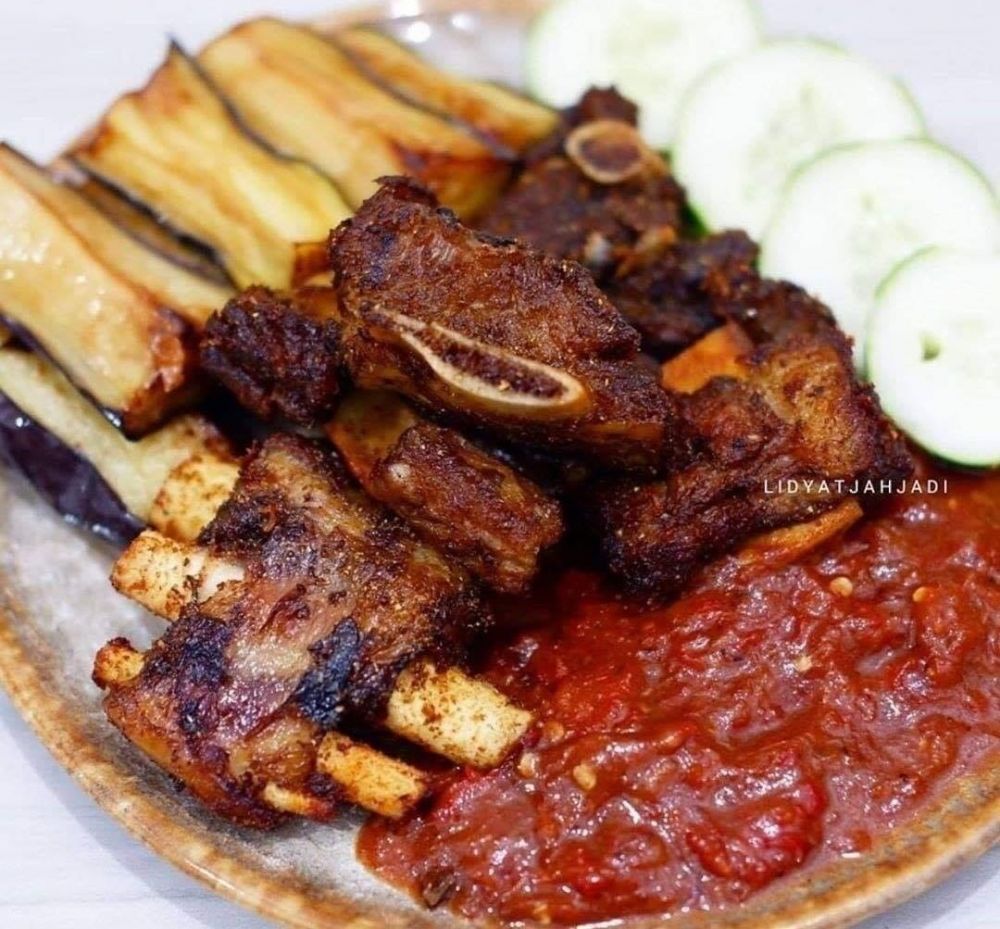 13 Resep olahan iga sapi enak, empuk, mudah dibuat, dan bikin nagih