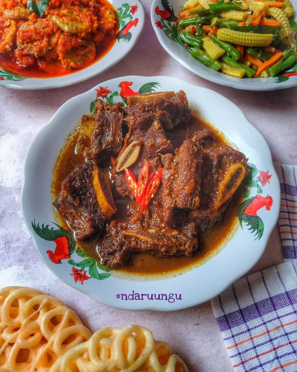 13 Resep olahan iga sapi enak, empuk, mudah dibuat, dan bikin nagih