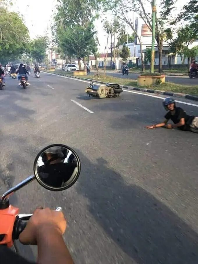 berpose setelah jatuh berbagai sumber berpose setelah jatuh berbagai sumber