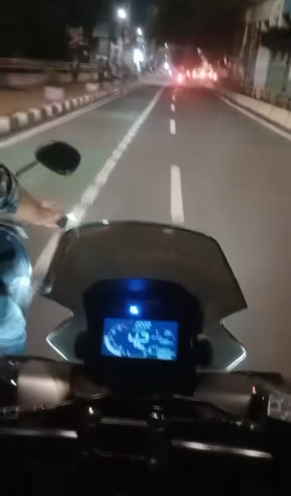 bensin habis di jalan © TikTok bensin habis di jalan © TikTok