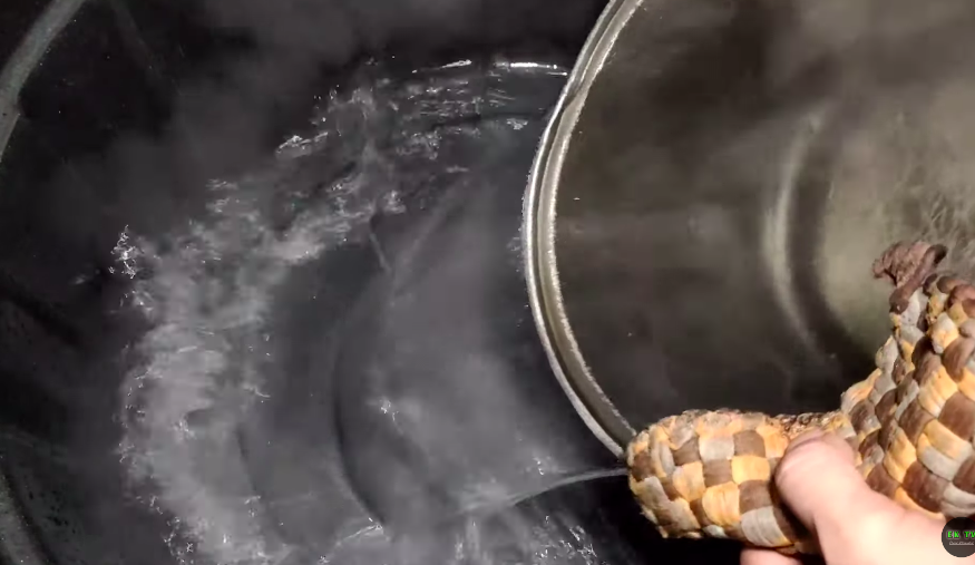 Tanpa pemutih, ini cara mencuci gorden kotor dan dekil agar kembali kinclong cuma pakai 2 bahan dapur