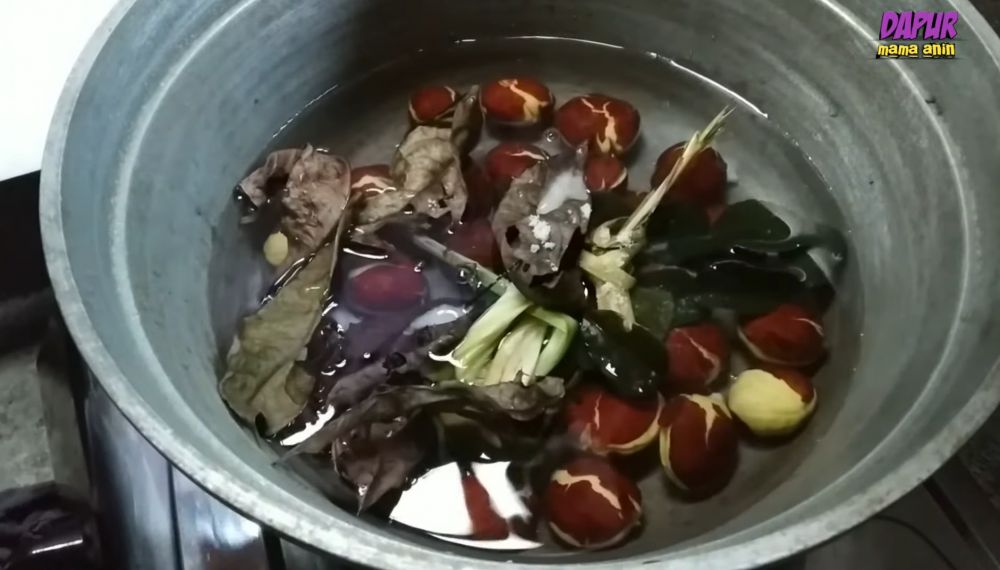 Tanpa diberi kopi atau direndam dulu, ini cara merebus jengkol agar kian empuk, tak bau, dan hemat gas