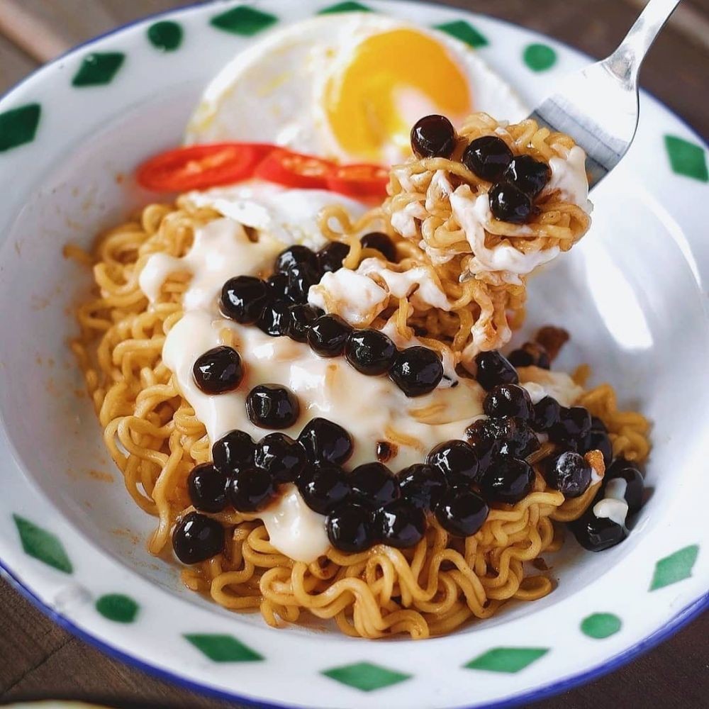 penistaan mi instan berbagai sumber