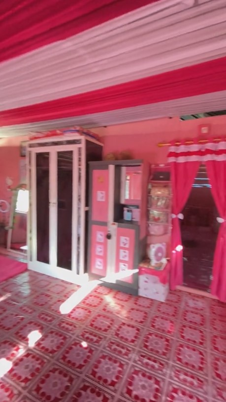 rumah triplek serba pink © 2024 brilio.net