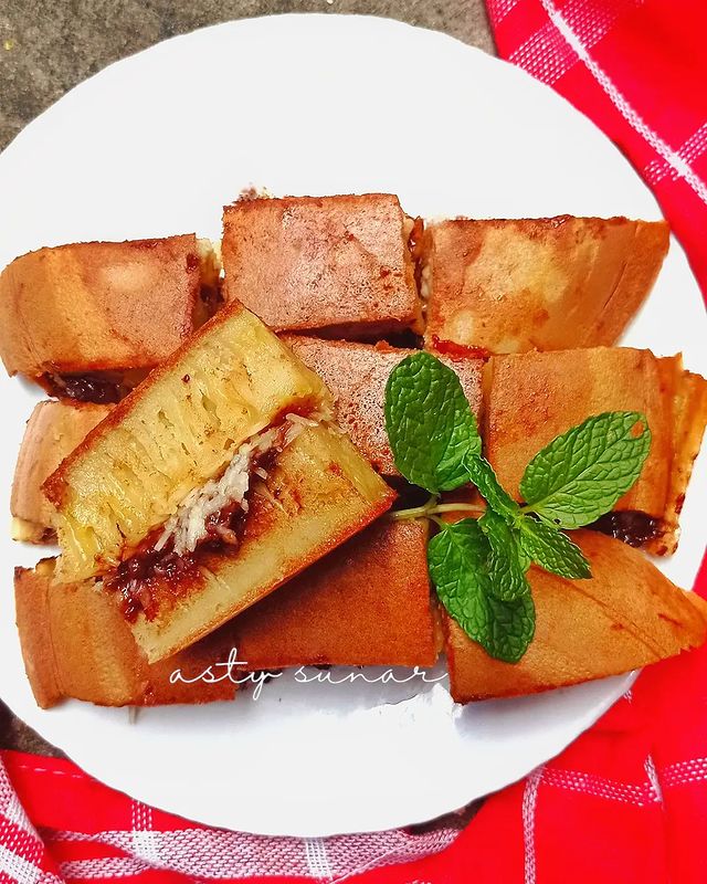 20 Resep martabak manis teflon, enak, lembut dan antiribet