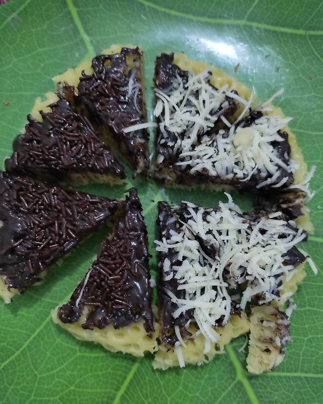 20 Resep martabak manis teflon, enak, lembut dan antiribet