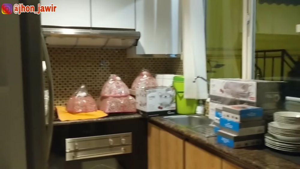 dapur rumah Komeng © 2024 brilio.net