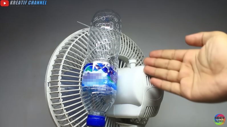 Cuma modal 1 sampah dapur, trik antimainstrem mengubah kipas angin jadi sedingin AC ini super kreatif