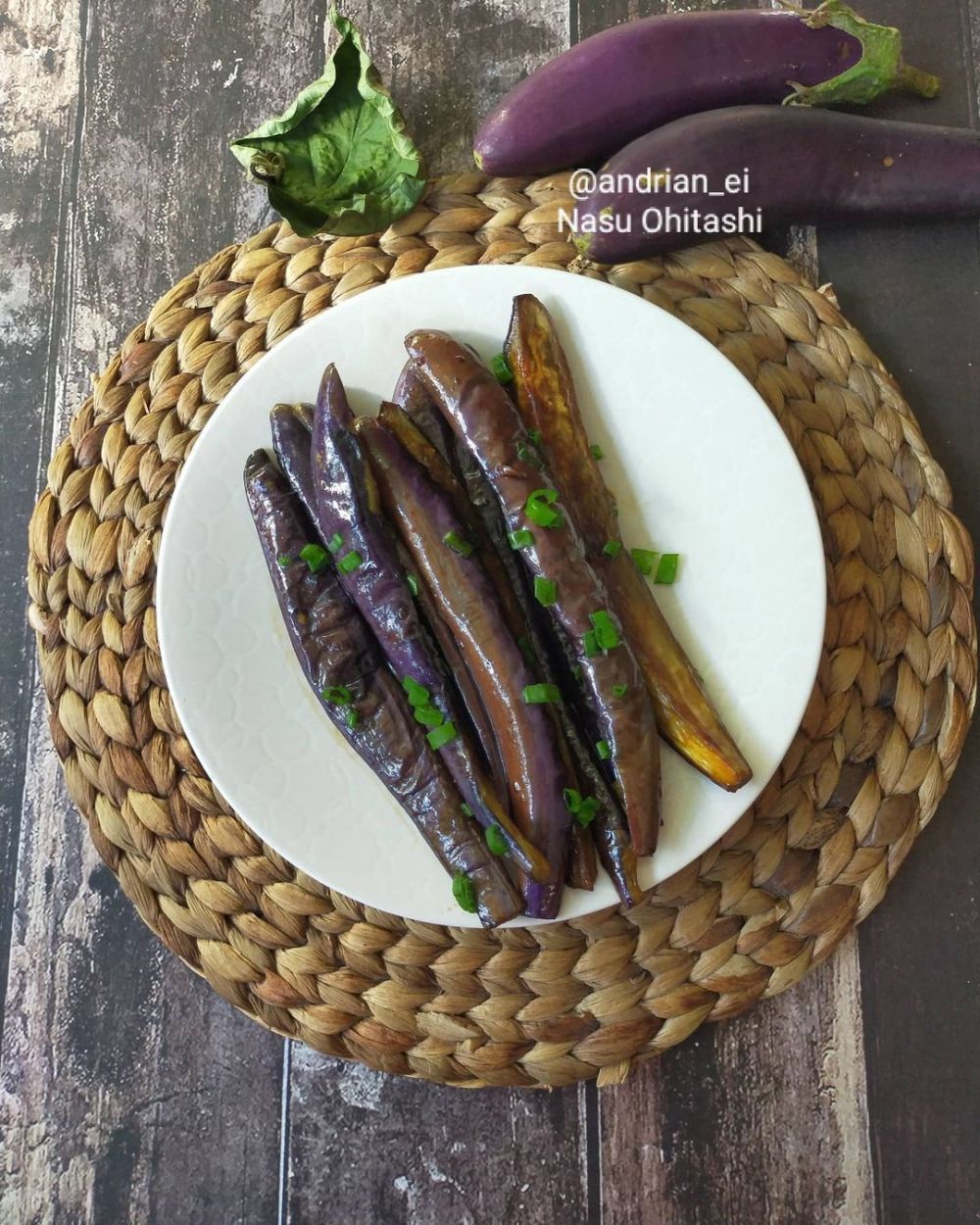 13 Resep lauk berbahan terong ungu paling enak, sederhana, mudah dibuat, dan bikin nagih
