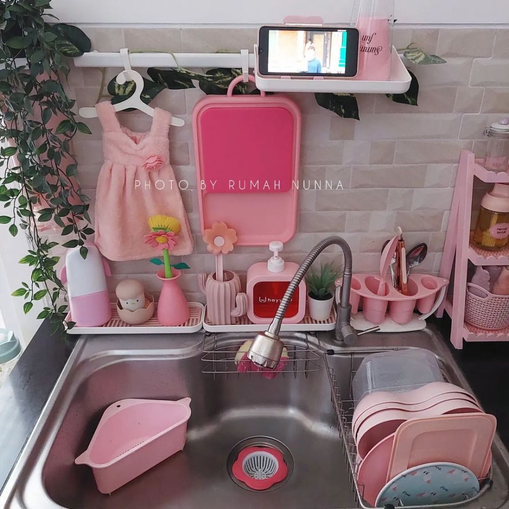 dapur tanpa tirai kolong estetik © 2024 brilio.net