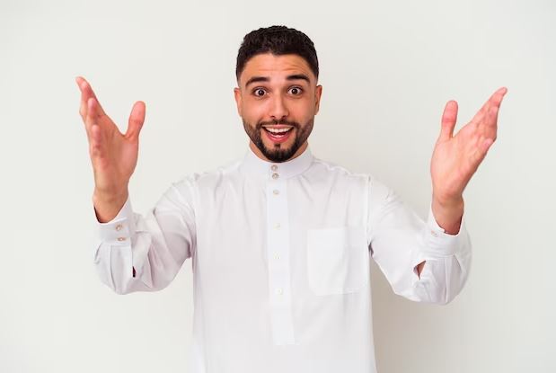 11 Arti mimpi memakai baju putih yang penuh makna menurut Islam, isyarat perbaikan diri
