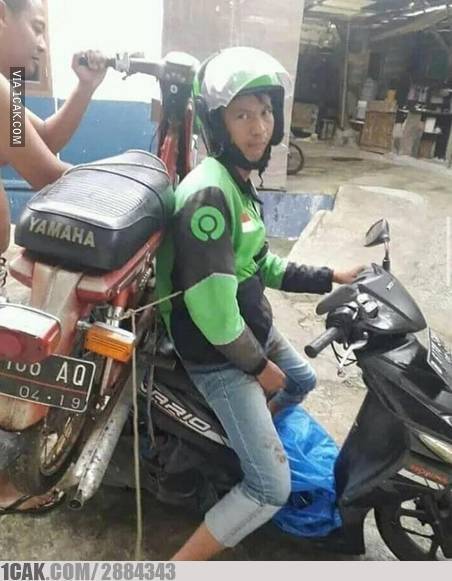 Kelakuan nyeleneh ojol Berbagai sumber Kelakuan nyeleneh ojol Berbagai sumber