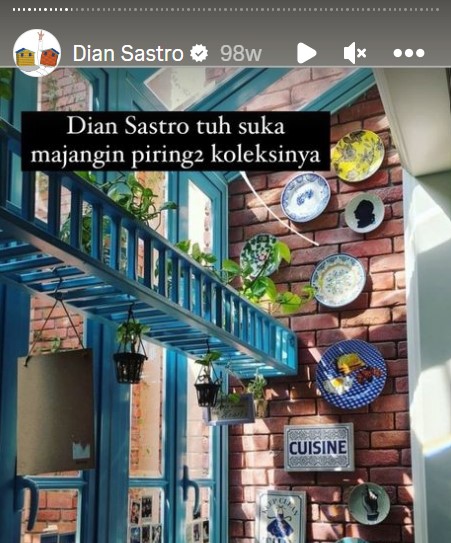 rumah dian sastro tetap estetik walaupun dapur berantakan © berbagai sumber