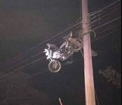 potret nyeleneh penampakan semrawut di jalan Berbagai sumber