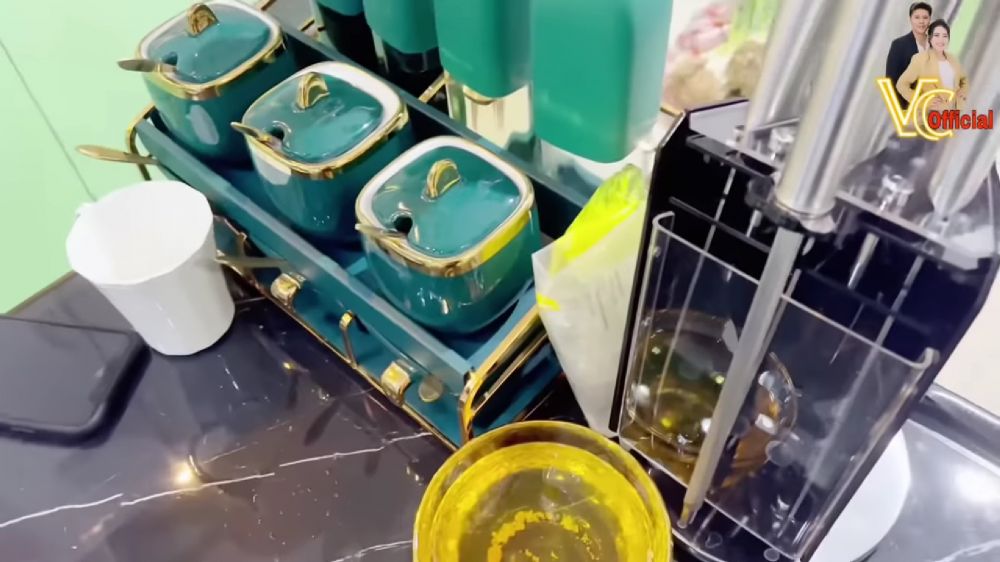 dapur estetik Via Vallen serba hijau © 2024 brilio.net dapur estetik Via Vallen serba hijau © 2024 brilio.net