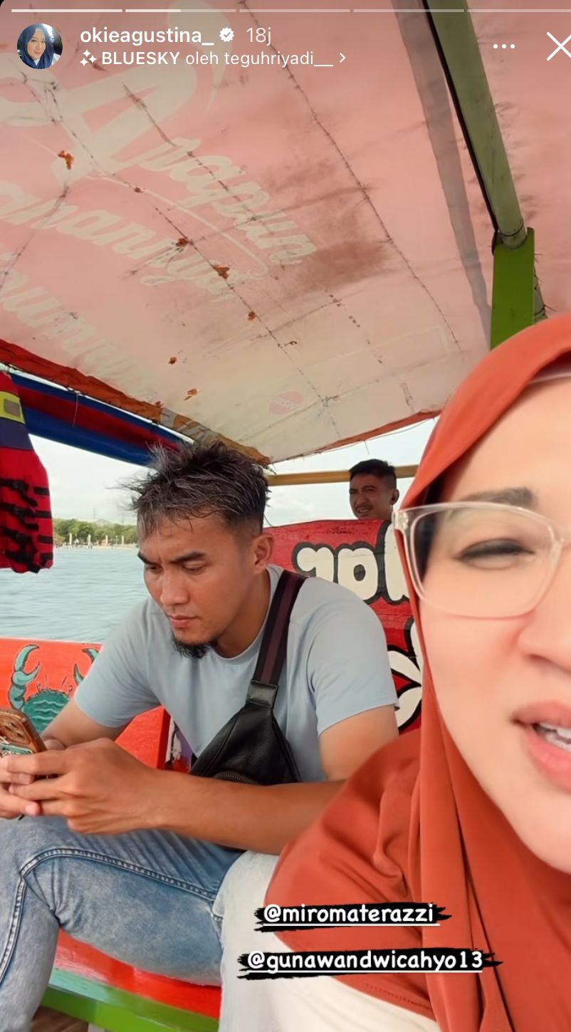 momen okie agustina liburan bareng mantan suami © instagram