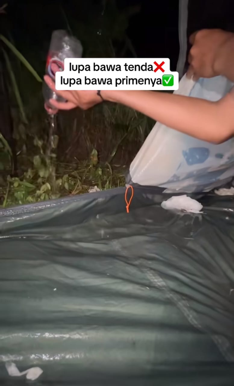 mendaki lupa bawa frame tenda © TikTok
