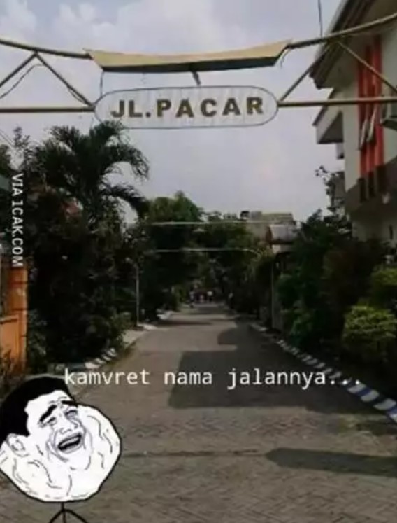 Plang penunjuk jalan kocak Berbagai sumber Plang penunjuk jalan kocak Berbagai sumber