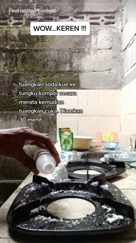 Tanpa direndam air berjam-jam, trik cuci tungku kompor berkerak dan penuh lemak pakai 2 bahan dapur