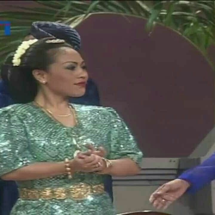 potret masa muda nunung mirip rachel vennya © berbagai sumber