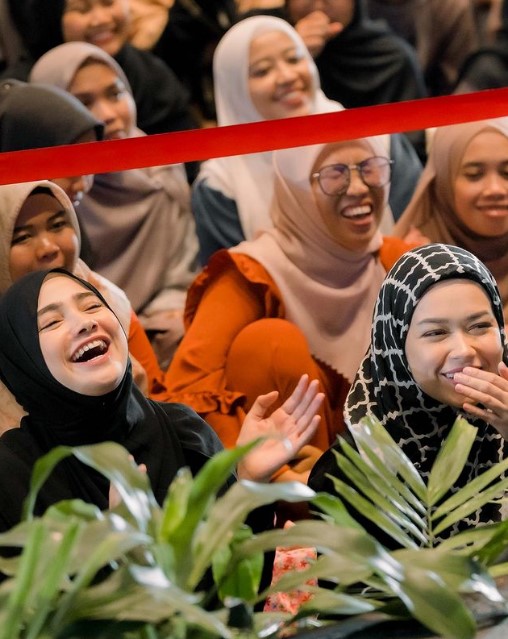 potret Rebecca Klopper ikut kajian © Instagram