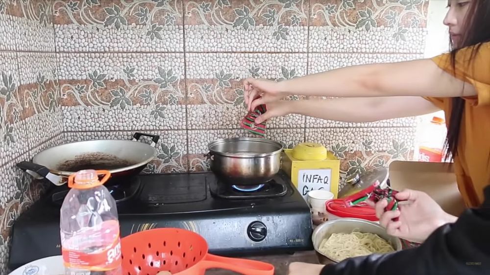 dapur kos Felicya sebelum nikah © 2024 brilio.net