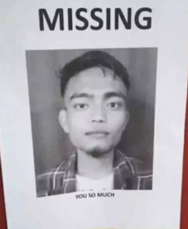 Potret pengumuman tiang listrik  Berbagai sumber