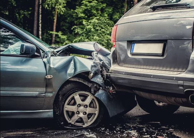 Arti mimpi kecelakaan mobil freepik.com