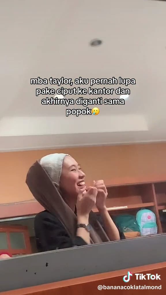 Ciput diganti popok © TikTok Ciput diganti popok © TikTok