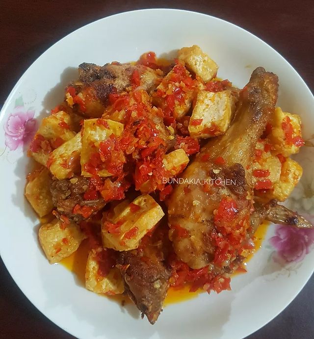 20 Resep ayam bumbu balado, lezat, empuk, dan sederhana