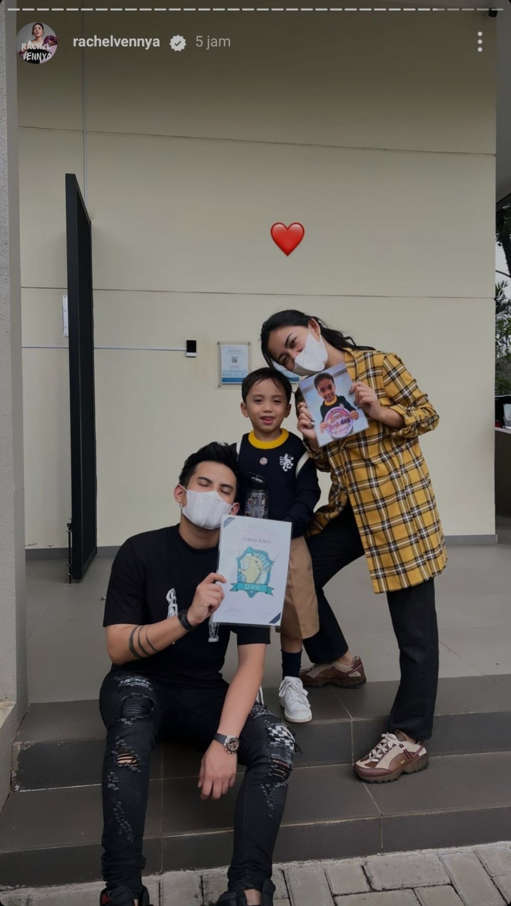 gaya seleb jemput sekolah © instagram