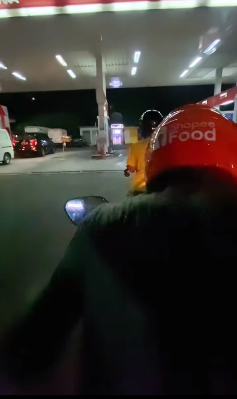 ngantri mundur  © TikTok