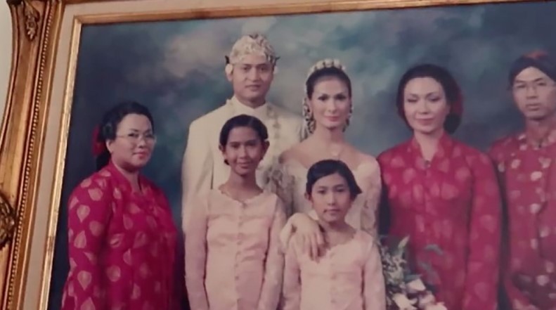 hunian Iis Dahlia di kampung © YouTube