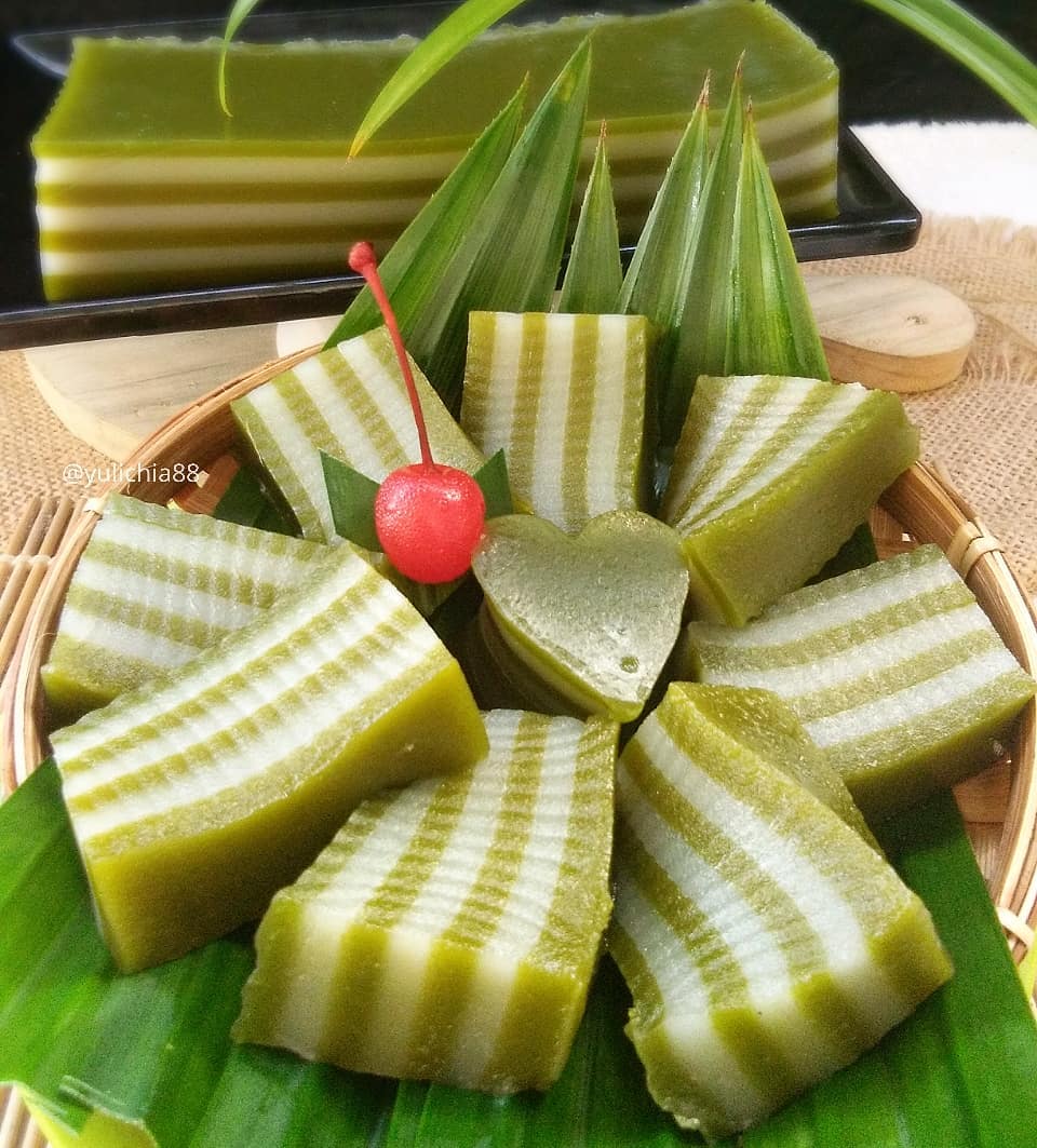 21 Resep kue lapis paling enak dan mudah dibuat