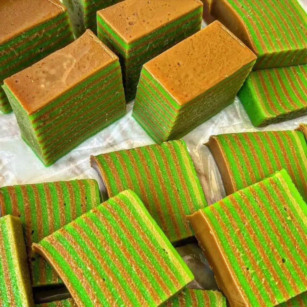 21 Resep kue lapis paling enak dan mudah dibuat