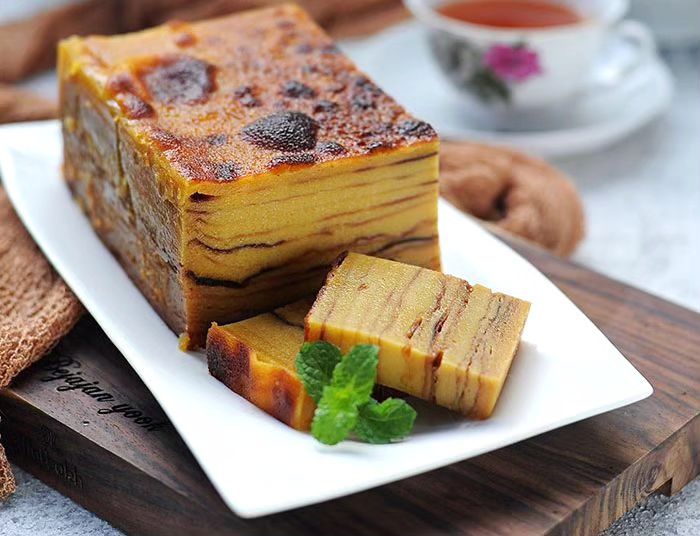 21 Resep kue lapis paling enak dan mudah dibuat